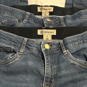 Democracy Classic Blue Women's Jeans x 2 pairs (A)